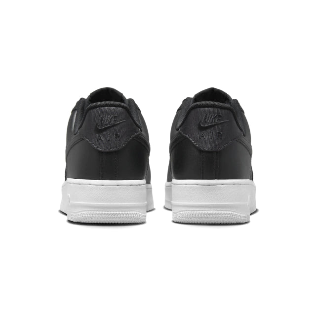 Tênis Nike Air Force 1 Black Sola white