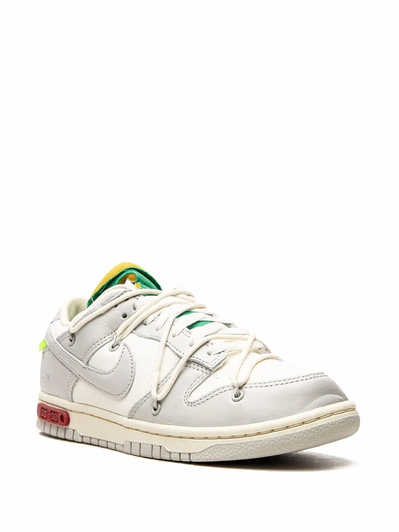 Tênis x Off-White Dunk Low