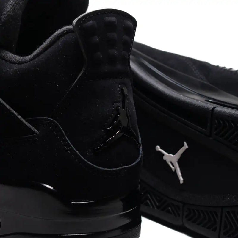 Tênis Air Jordan 4 Black Cat