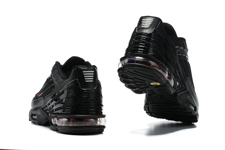 Air Max Plus TN 3 “Black Red”